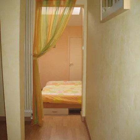 D'hotes Le Murier Bed & Breakfast