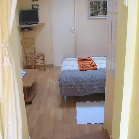 D'hotes Le Murier Bed & Breakfast